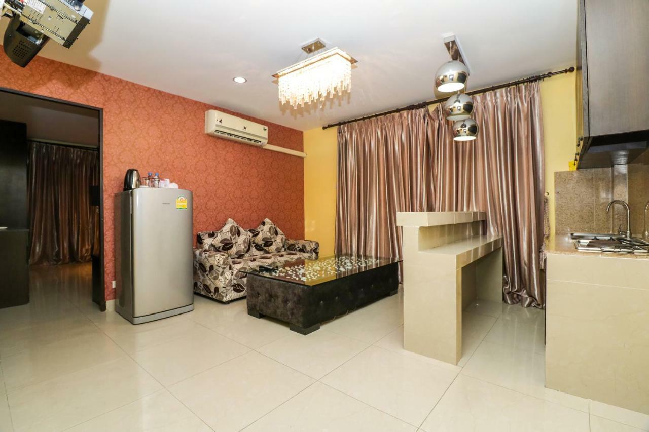 Oyo 131 Griebs Inn Pattaya Zewnętrze zdjęcie